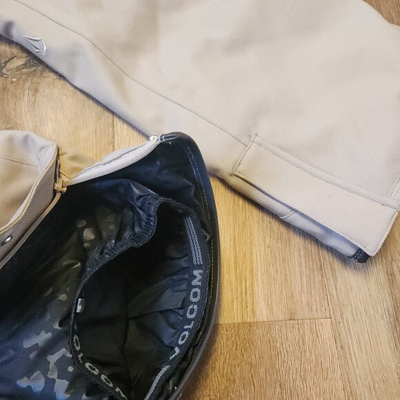 Volcom Womens  Grid 3D stretch insulated snow pant Sand - Picture 4 of 5